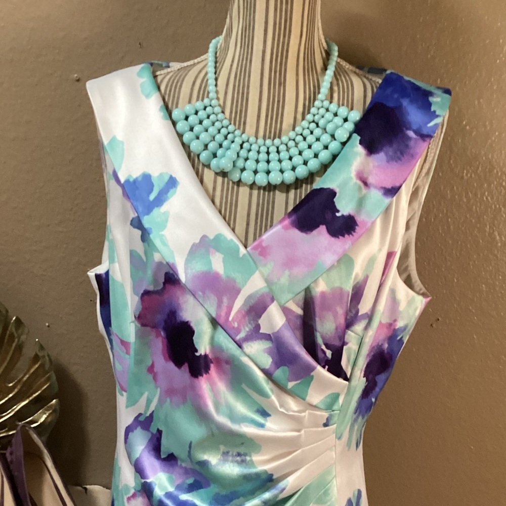 Tahari White and Green Patterned Dress - Picture 7 of 14